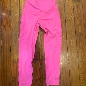 Lululemon Aligns size 6- NWOT Sonic Pink